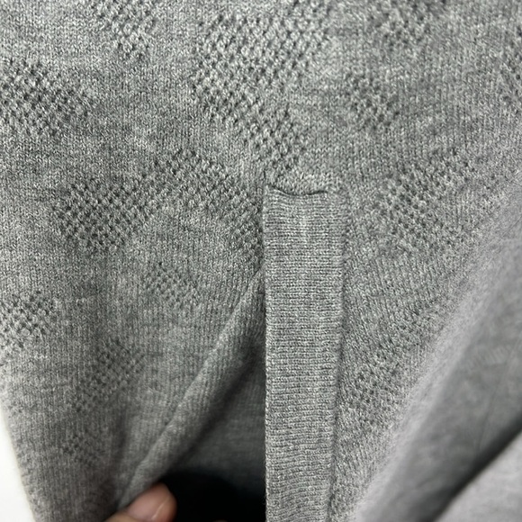 Chicos EUC women’s hooded sweater size medium - Picture 6 of 8